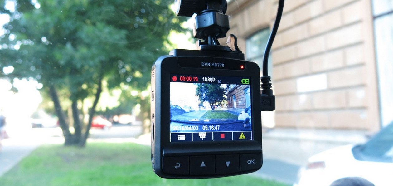 Тест видеорегистратора ParkCity DVR HD 770